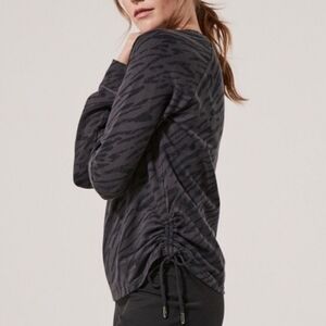 Pact Organic Cotton Zebra Cinch Side Sweatshirt Gray Medium